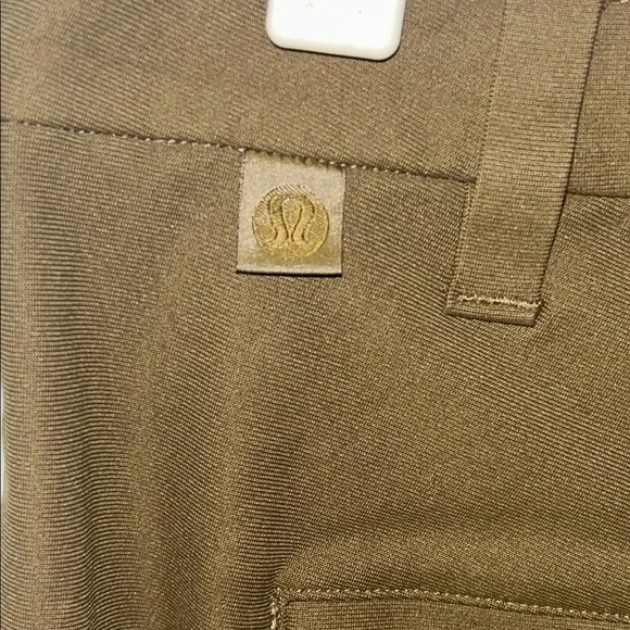 Lululemon Men’s ABC Slim-Fit 5 Pocket Pants in Olive - Picture 11 of 14